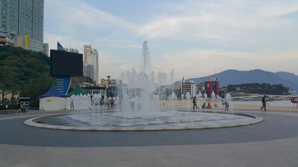Hotel Queen Busan Exterior foto